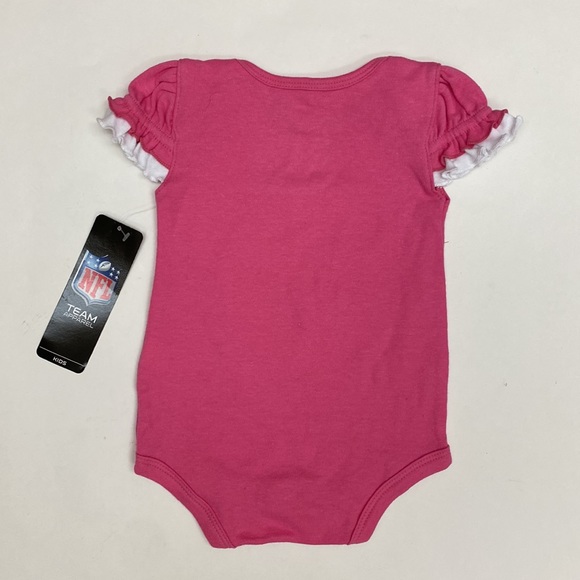 NWT NFL Steelers Pink Onesie - Picture 3 of 3